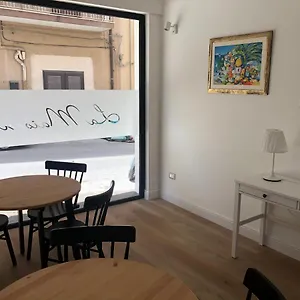 La Maison Bed & Breakfast